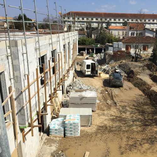 Élévation de murs porteurs en béton